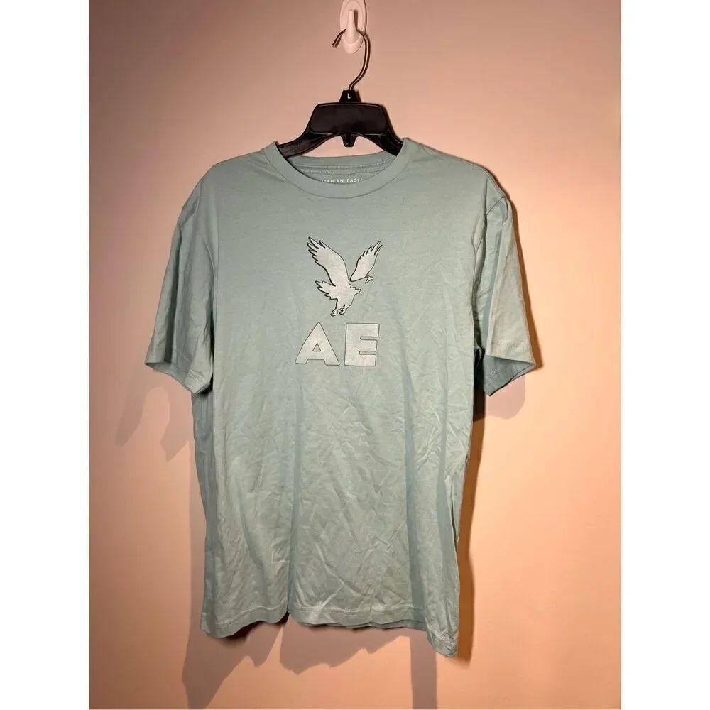 American eagle tee shirt size medium C18-21